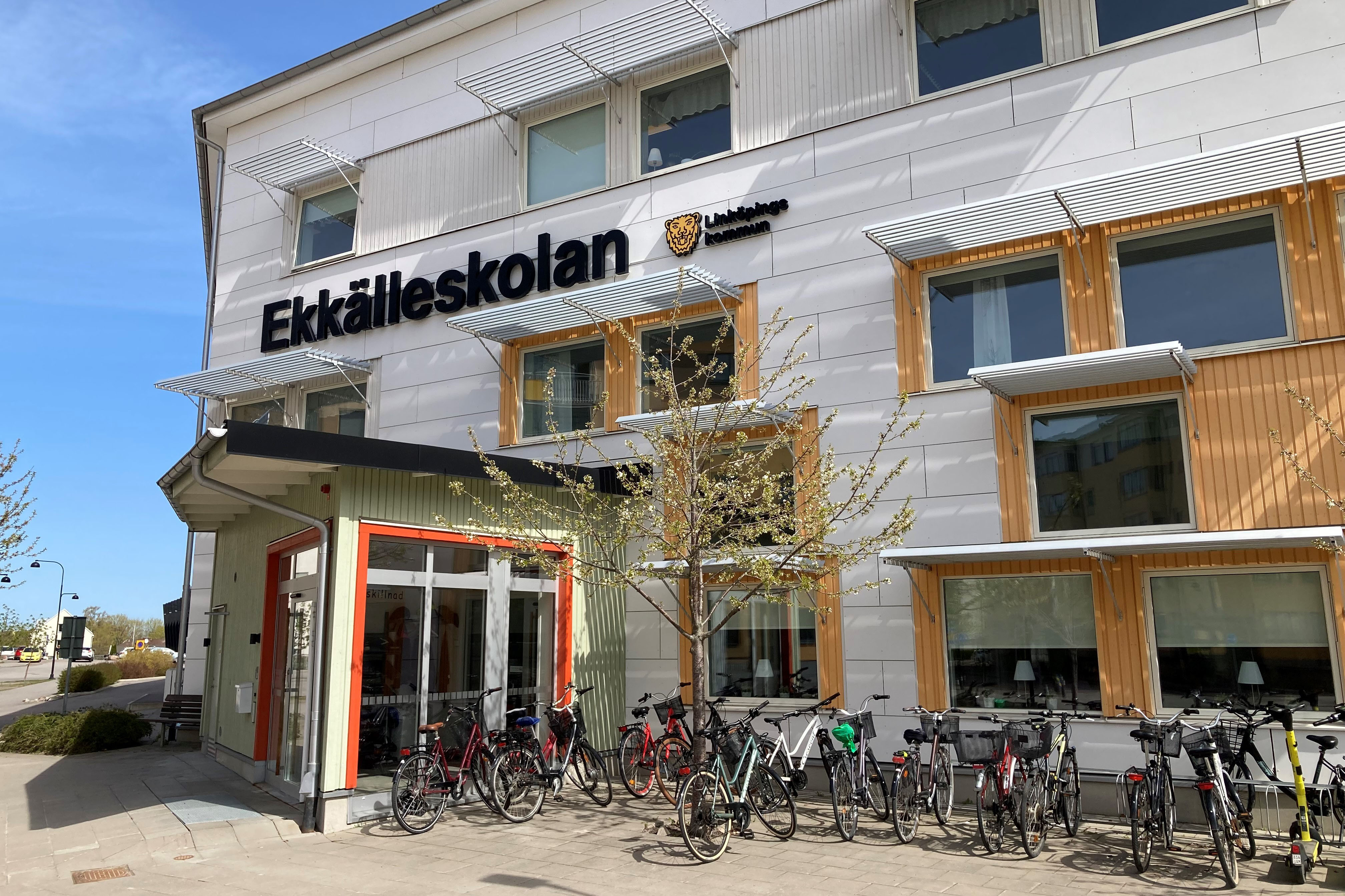 Skolbyggnaden Ekkälleskolan i Linköping.